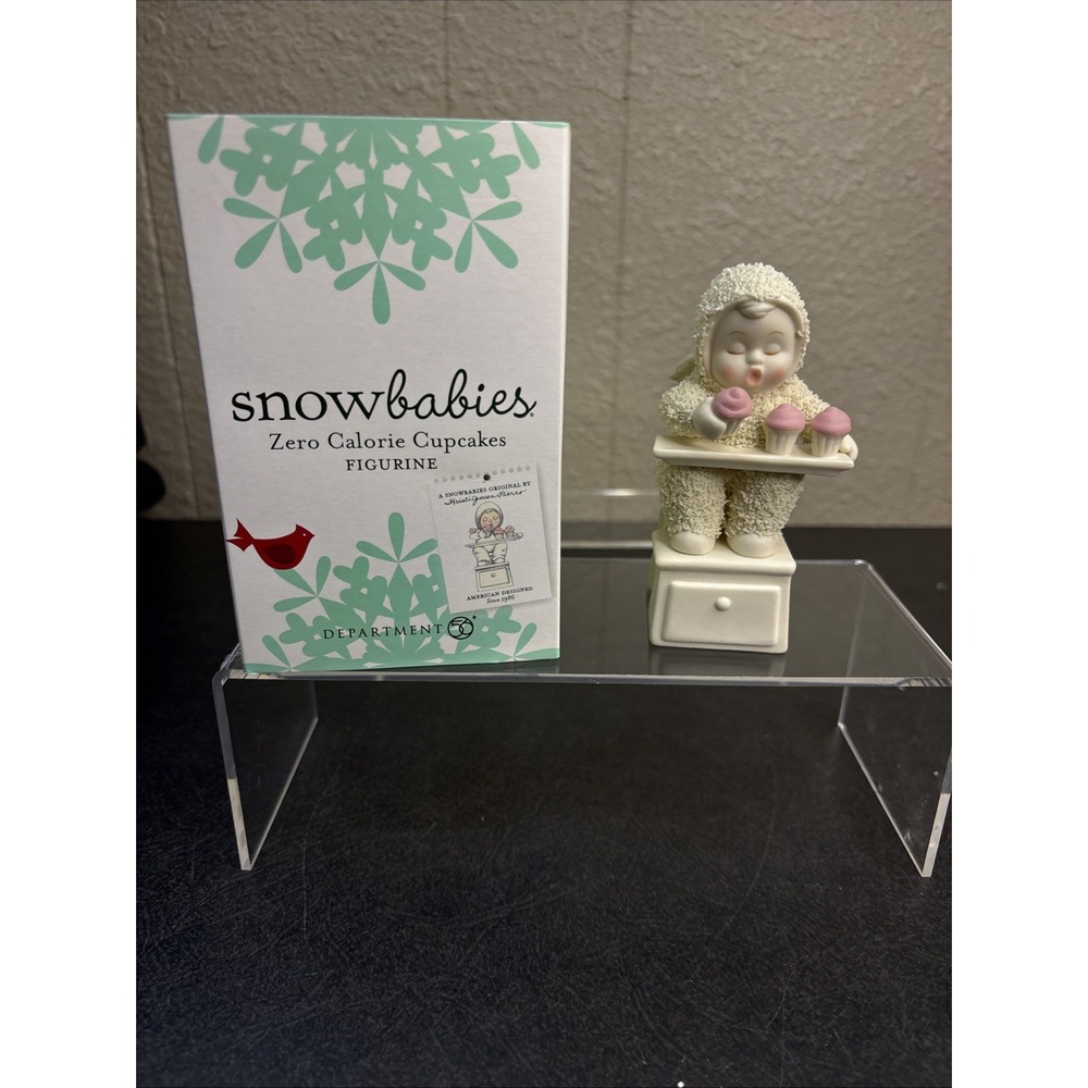 Department 56 Snowbabies Classics " Zero Calorie Cupcakes" Figurine #4027423